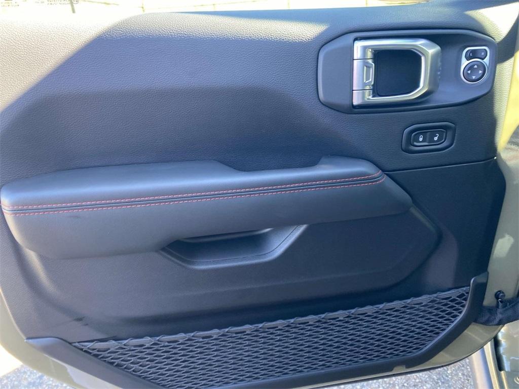 new 2026 Jeep Wrangler car, priced at $57,919