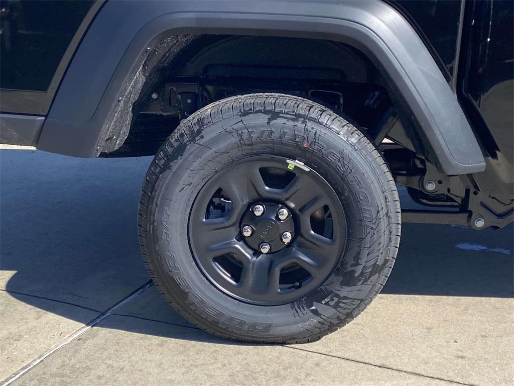 new 2026 Jeep Gladiator car, priced at $39,999