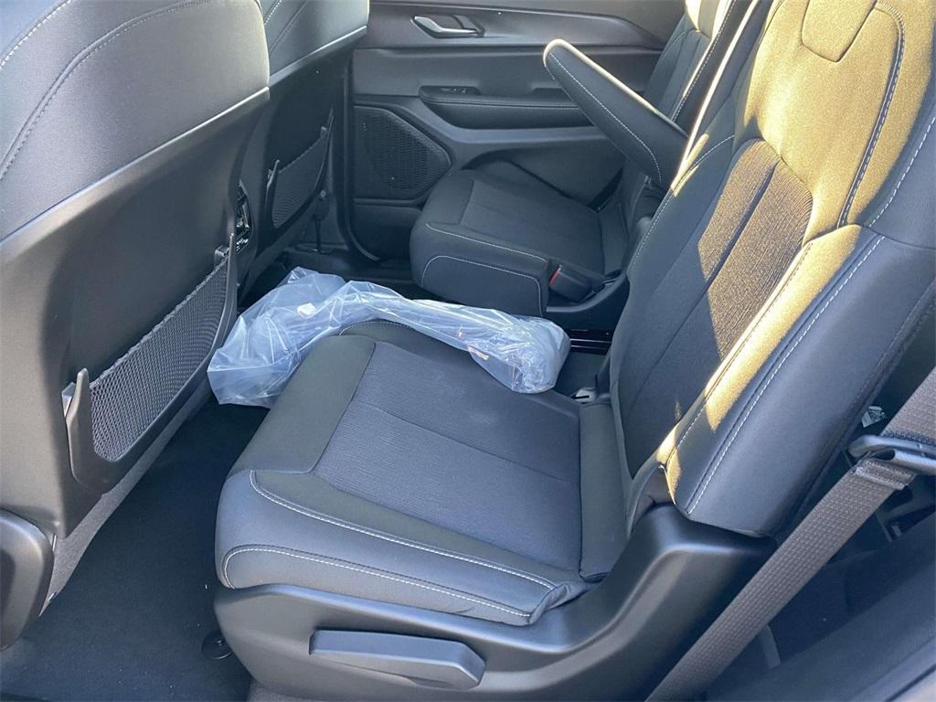 new 2025 Jeep Grand Cherokee L car, priced at $29,825