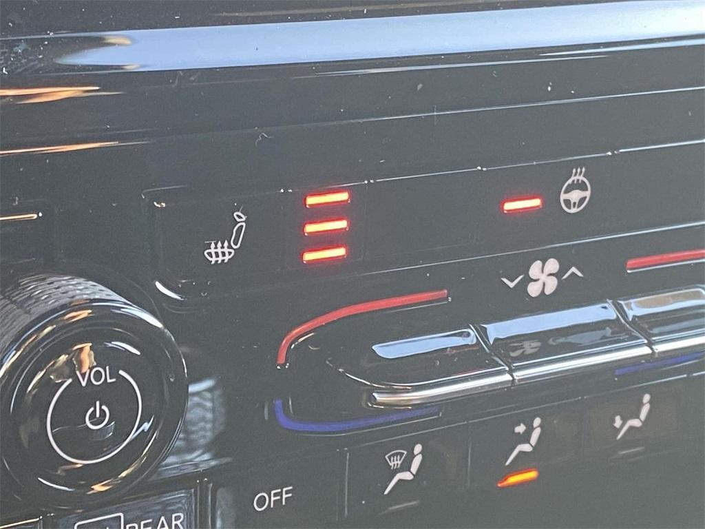 new 2025 Jeep Grand Cherokee L car, priced at $29,825