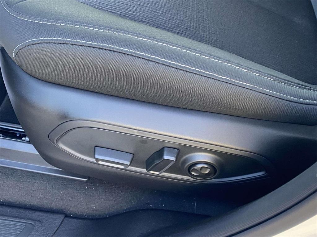 new 2025 Jeep Grand Cherokee L car, priced at $29,825