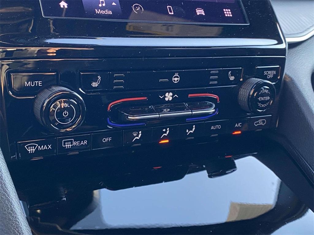 new 2025 Jeep Grand Cherokee L car, priced at $29,825