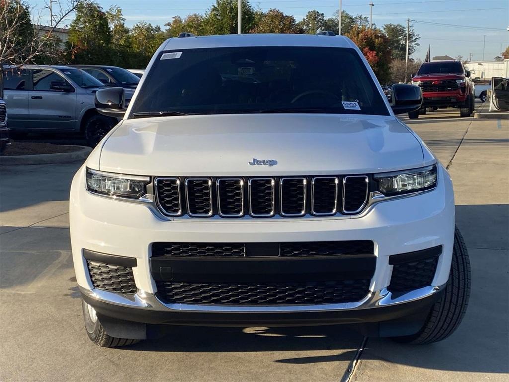 new 2025 Jeep Grand Cherokee L car, priced at $29,825