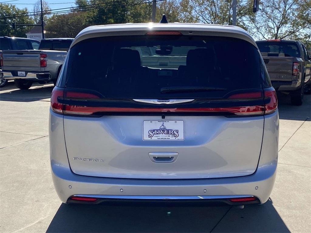 new 2026 Chrysler Pacifica car, priced at $36,135