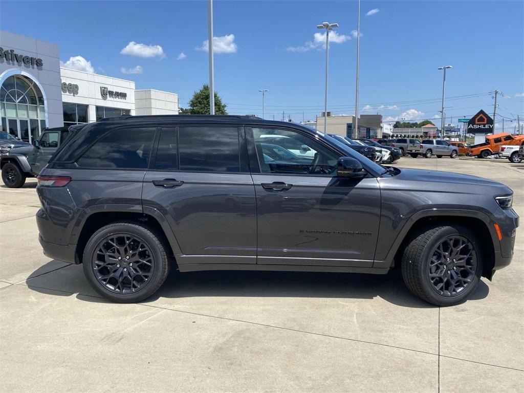 new 2025 Jeep Grand Cherokee car, priced at $64,175