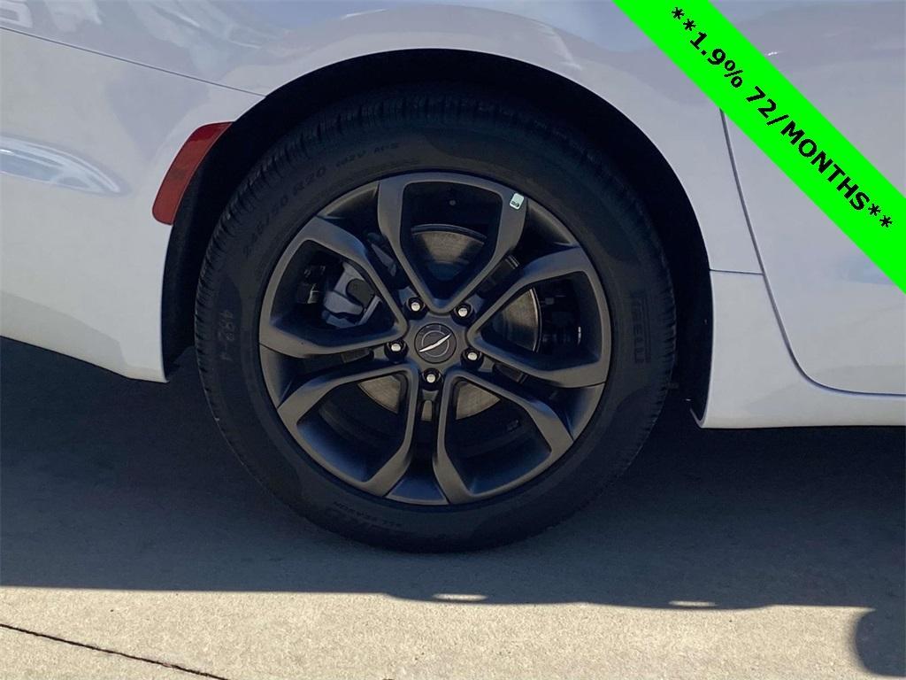 new 2026 Chrysler Pacifica car, priced at $36,065