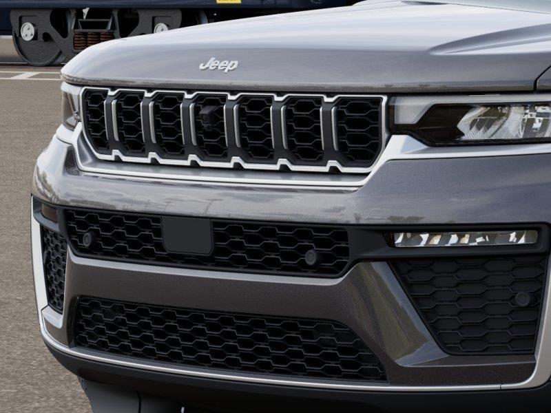 new 2026 Jeep Grand Cherokee car, priced at $44,905