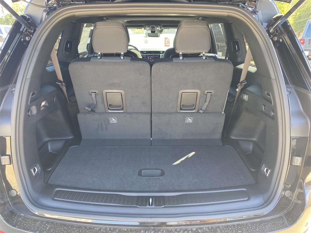 new 2025 Jeep Grand Cherokee L car, priced at $29,325