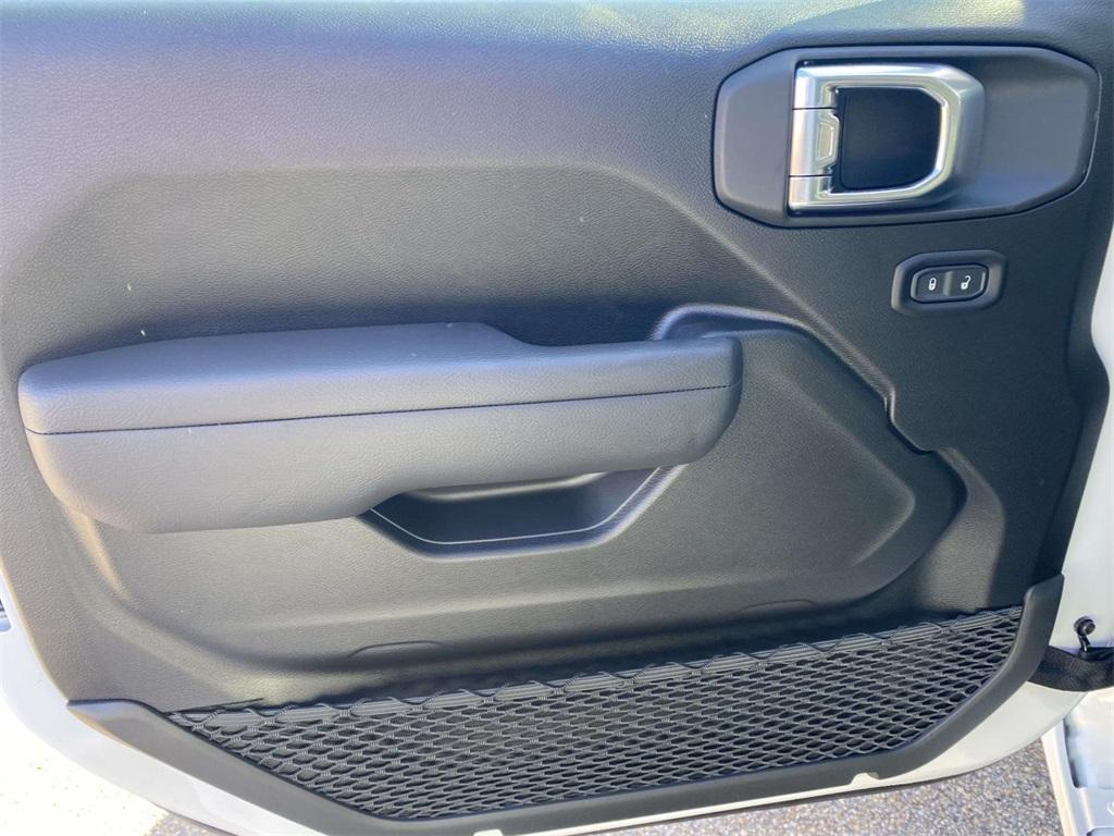 new 2026 Jeep Wrangler car, priced at $38,499