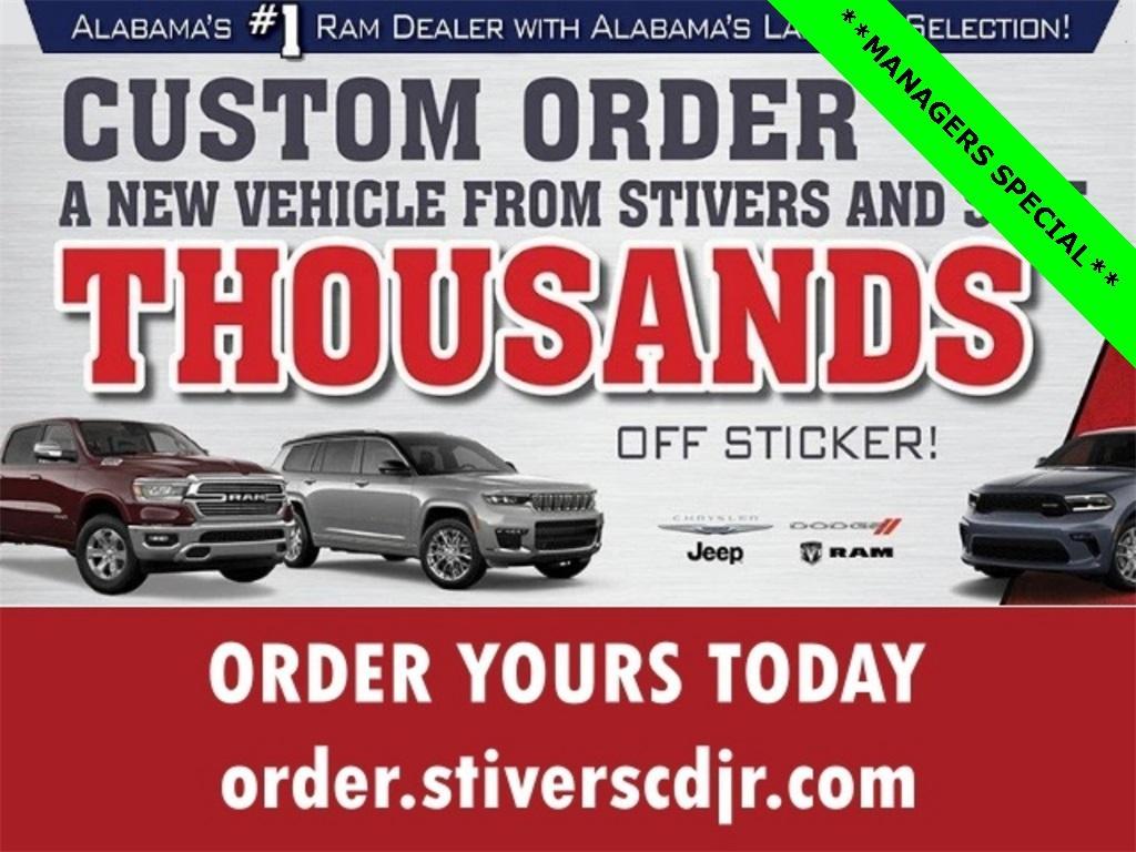 new 2025 Jeep Grand Cherokee car, priced at $26,989