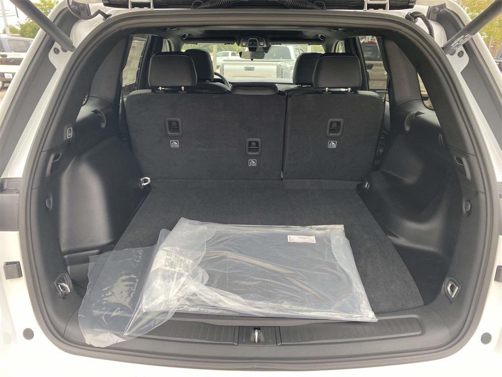 new 2025 Jeep Grand Cherokee car, priced at $31,975