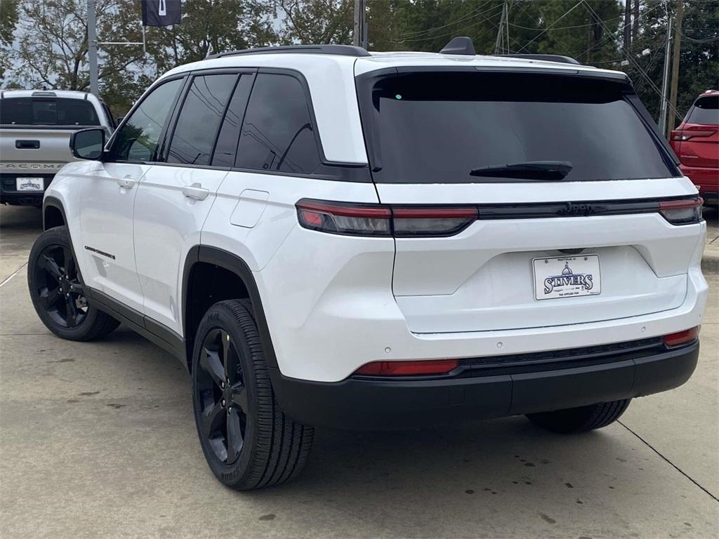 new 2025 Jeep Grand Cherokee car, priced at $31,975
