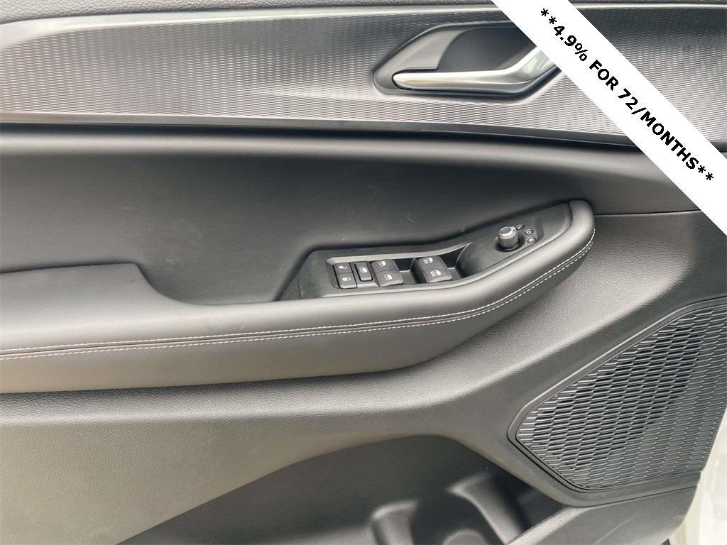 new 2025 Jeep Grand Cherokee car, priced at $32,275