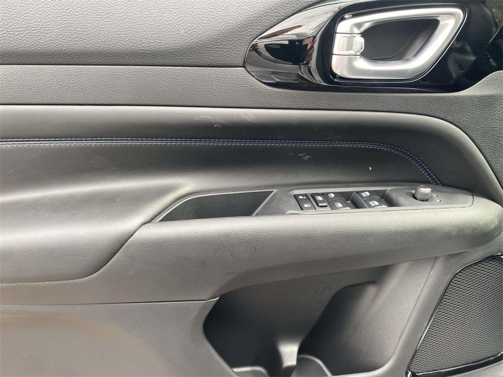 new 2026 Jeep Compass car, priced at $25,565