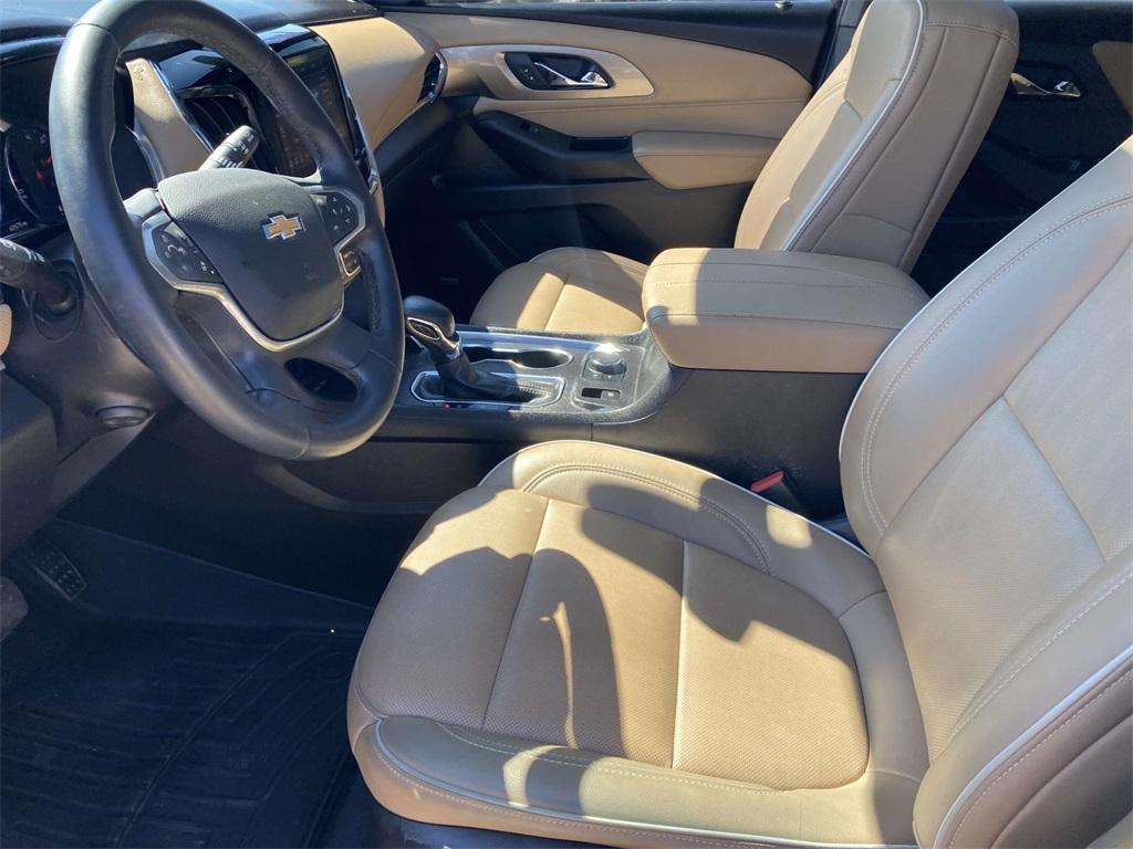 used 2023 Chevrolet Traverse car, priced at $29,195