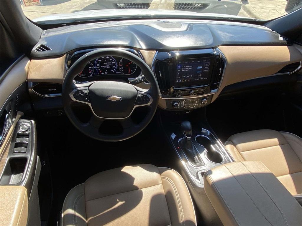 used 2023 Chevrolet Traverse car, priced at $29,195