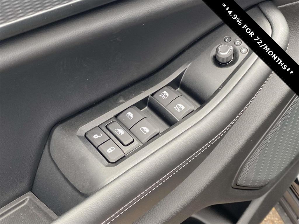 new 2025 Jeep Grand Cherokee car, priced at $32,375