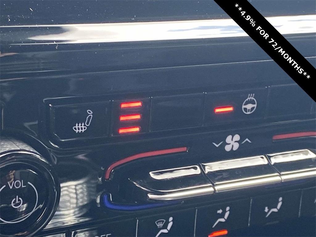 new 2025 Jeep Grand Cherokee car, priced at $32,375