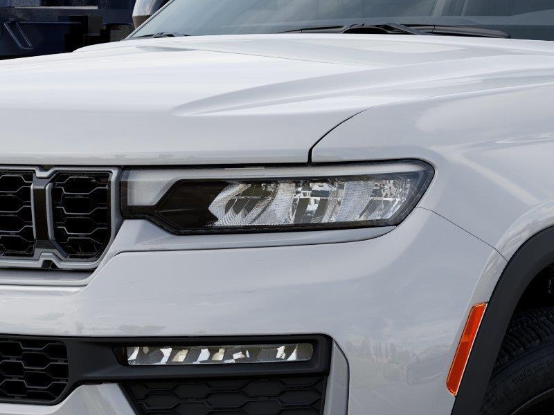 new 2026 Jeep Grand Cherokee car, priced at $42,385