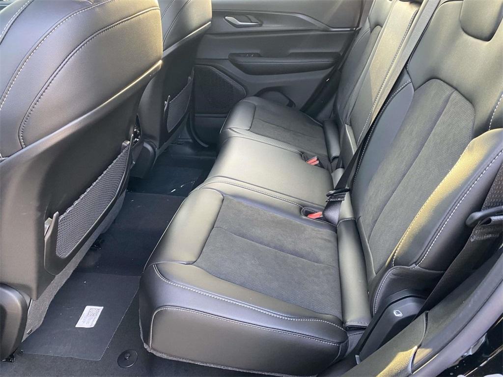 new 2025 Jeep Grand Cherokee car, priced at $34,875