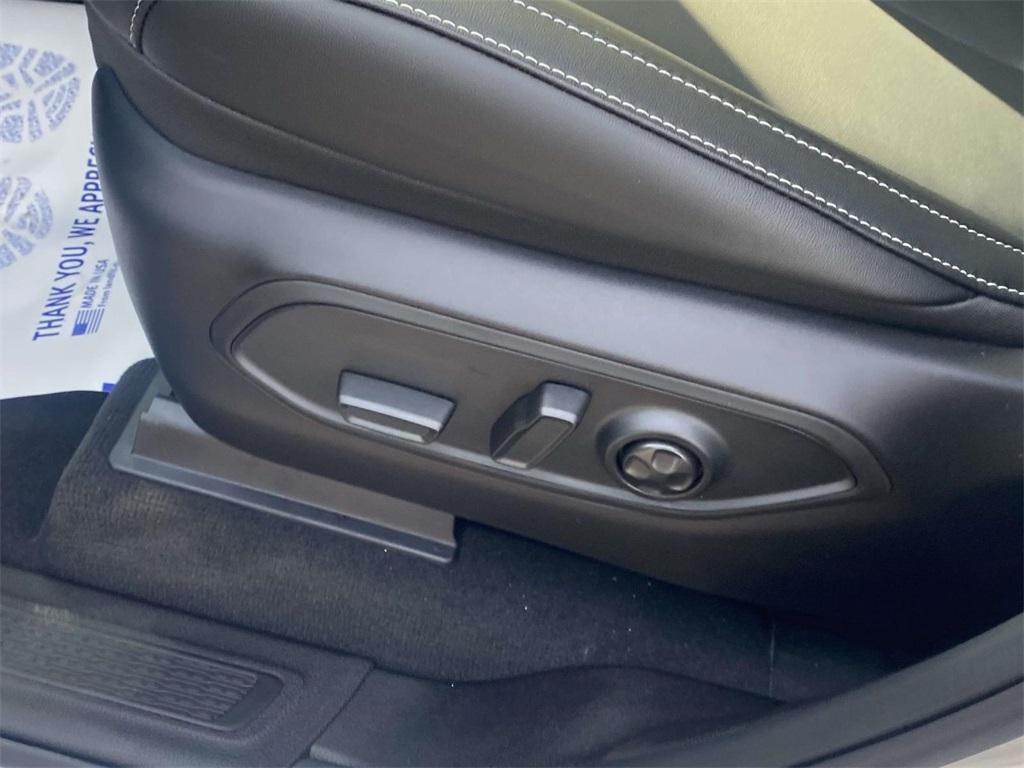 new 2025 Jeep Grand Cherokee L car, priced at $39,935