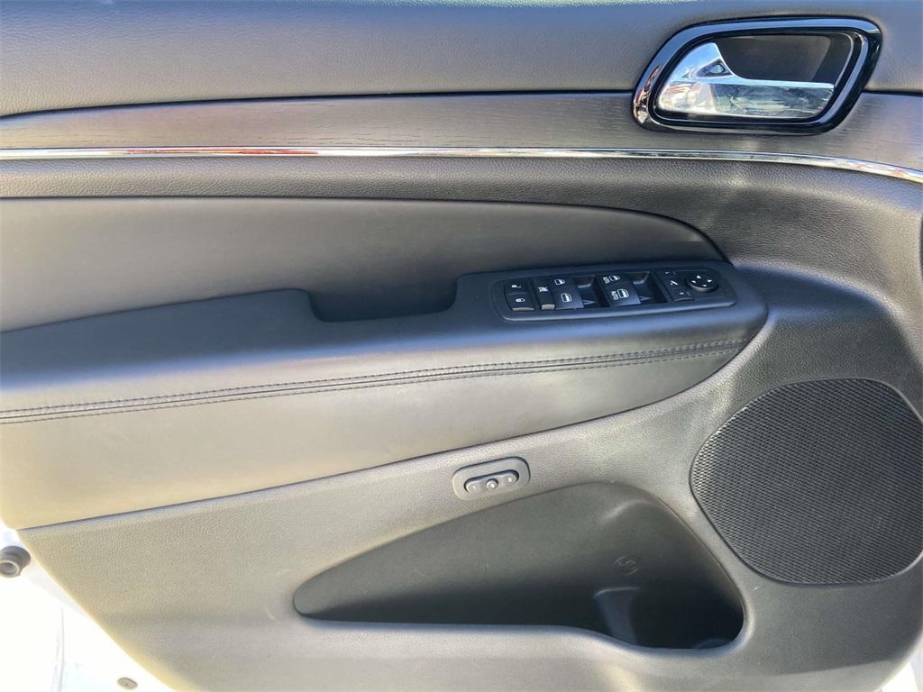 used 2019 Jeep Grand Cherokee car, priced at $24,995