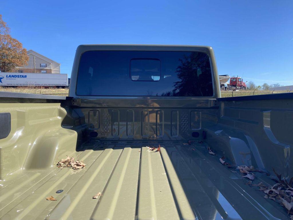 new 2026 Jeep Gladiator car, priced at $56,290