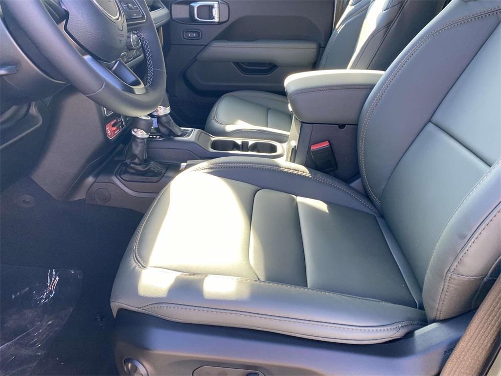 new 2026 Jeep Gladiator car, priced at $53,999