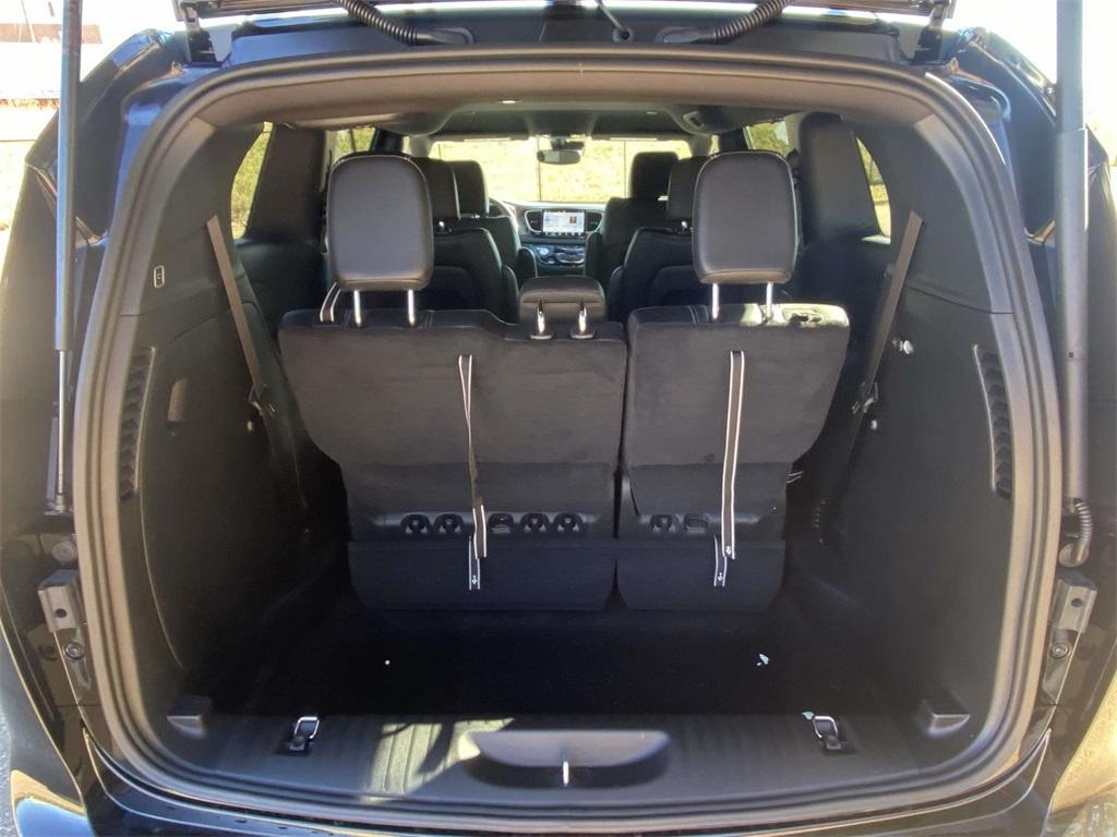 new 2026 Chrysler Pacifica car, priced at $41,665