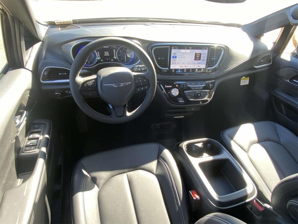 new 2026 Chrysler Pacifica car, priced at $41,665