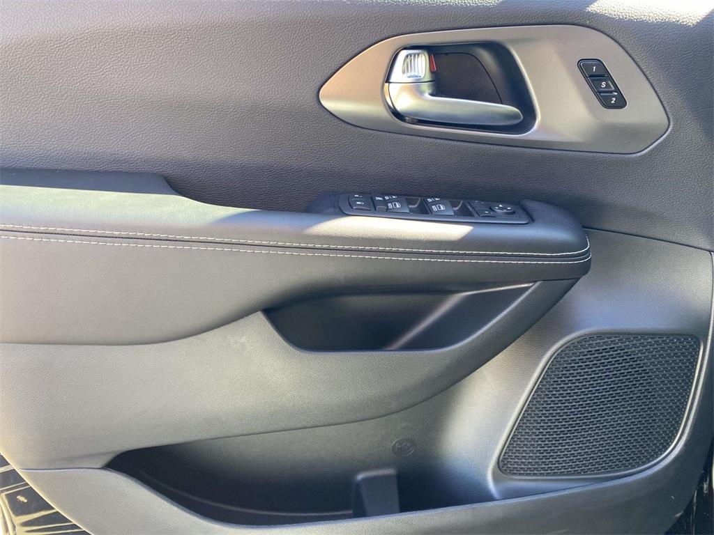 new 2026 Chrysler Pacifica car, priced at $41,665