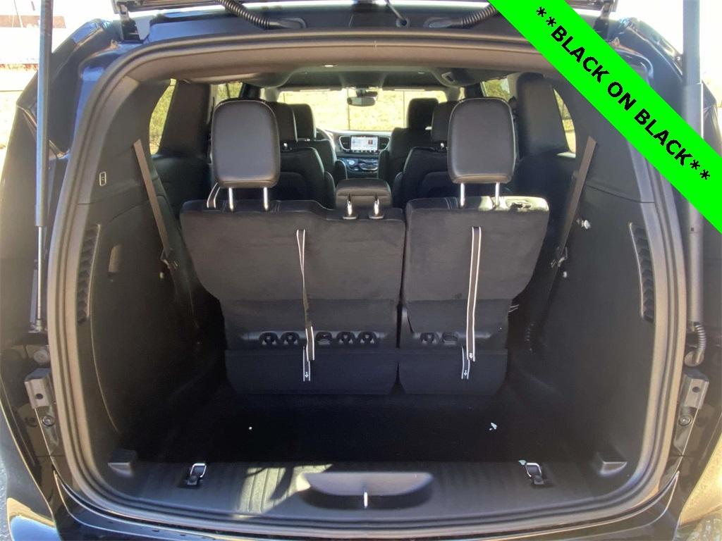 new 2026 Chrysler Pacifica car, priced at $39,999