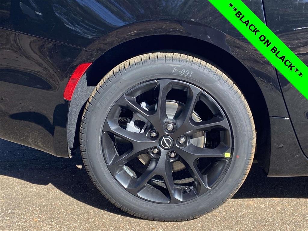 new 2026 Chrysler Pacifica car, priced at $39,999