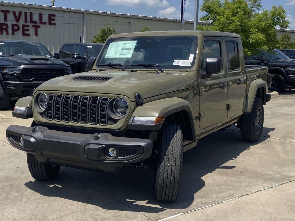 new 2026 Jeep Gladiator car, priced at $43,749