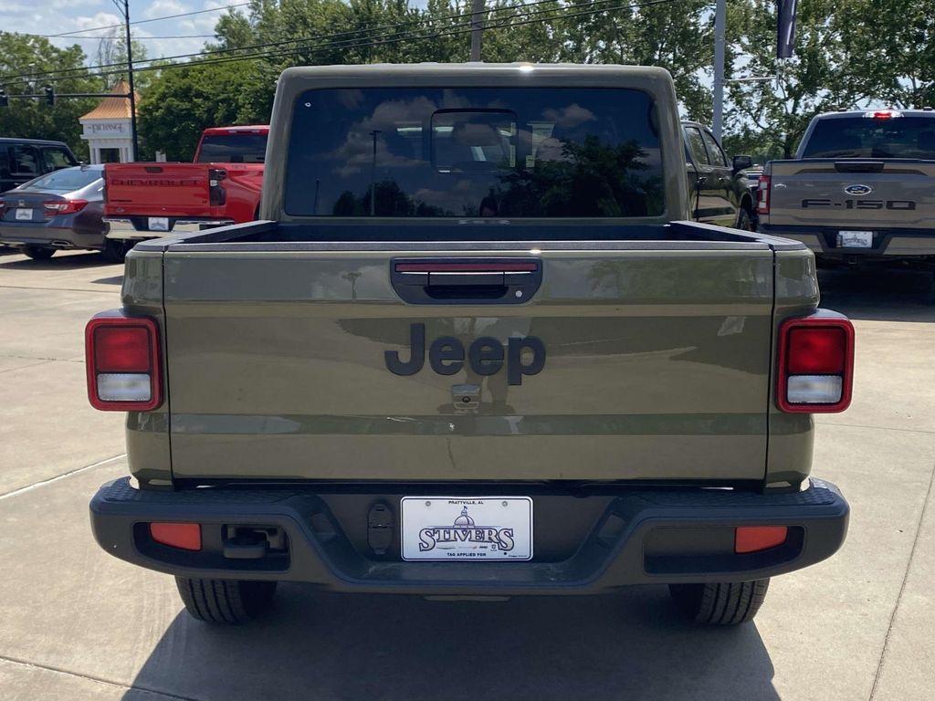 new 2026 Jeep Gladiator car, priced at $43,749