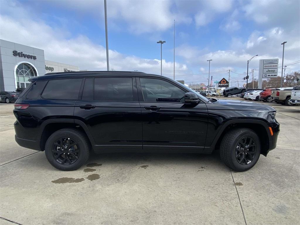 new 2025 Jeep Grand Cherokee L car, priced at $31,999