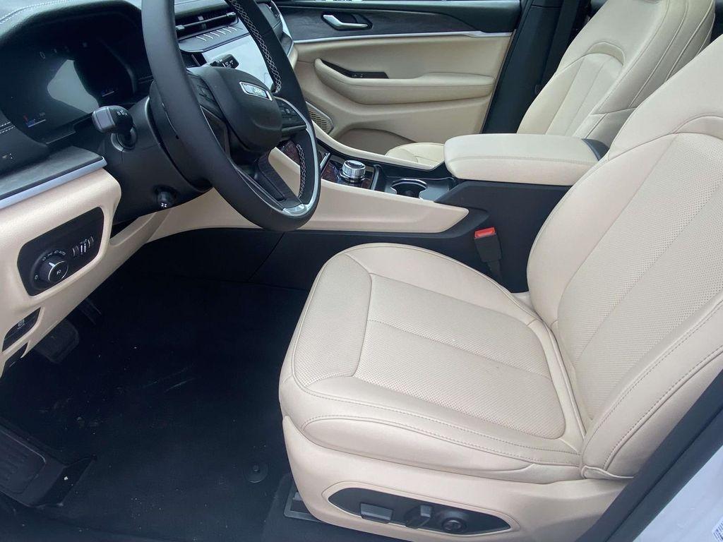 new 2026 Jeep Grand Cherokee L car, priced at $48,754