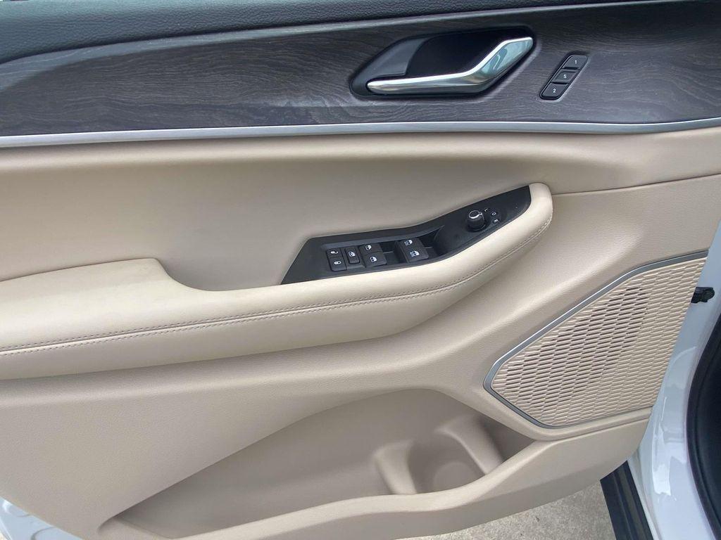 new 2026 Jeep Grand Cherokee L car, priced at $48,754