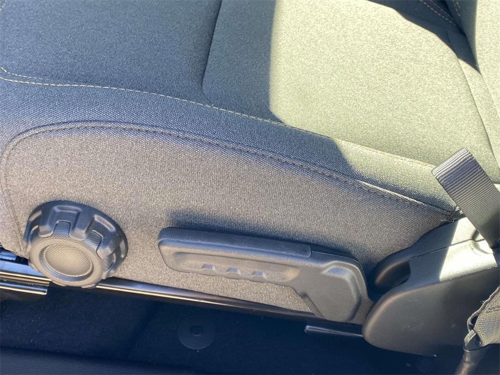 new 2026 Jeep Gladiator car, priced at $37,999