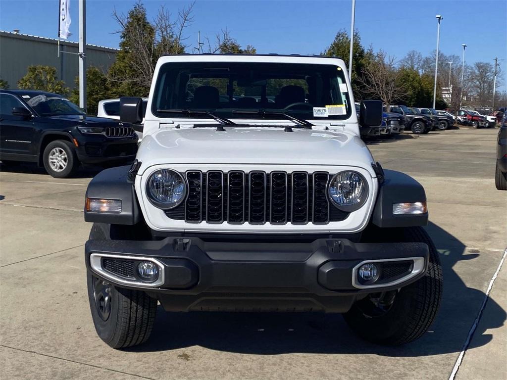 new 2026 Jeep Gladiator car, priced at $37,999