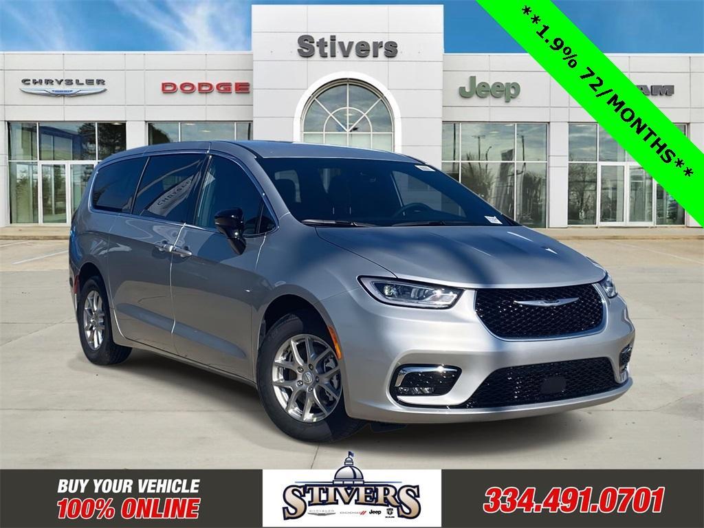 new 2026 Chrysler Pacifica car, priced at $36,935