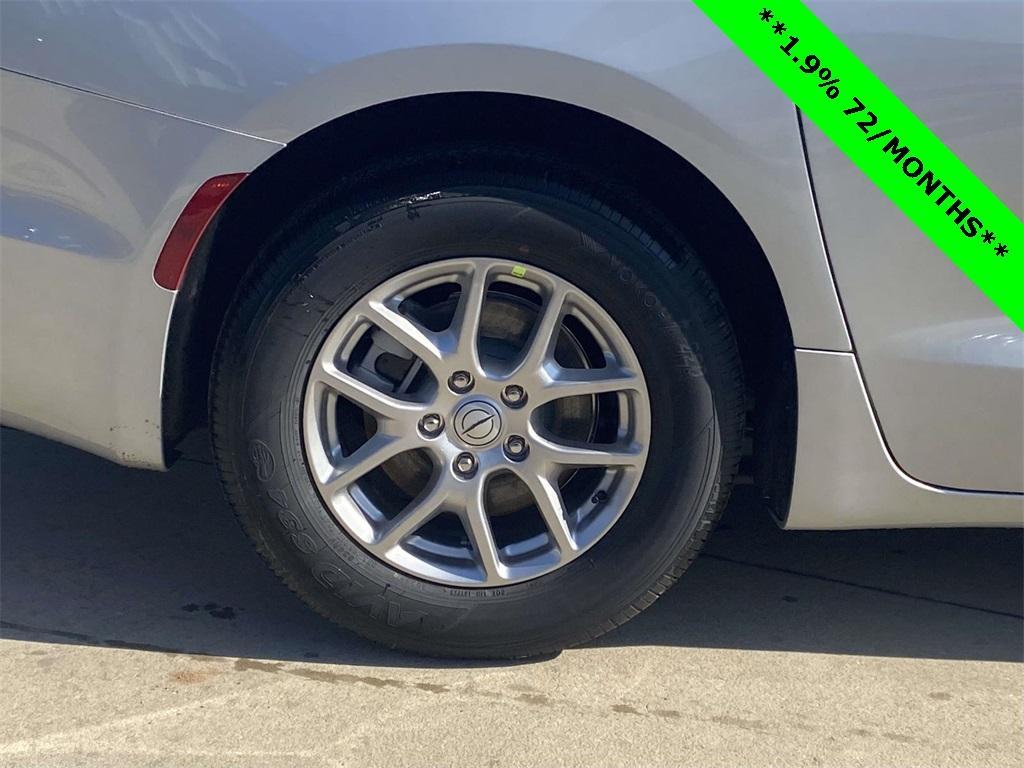 new 2026 Chrysler Pacifica car, priced at $36,935