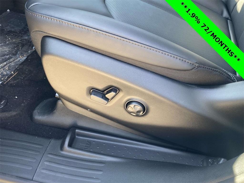 new 2026 Chrysler Pacifica car, priced at $36,935