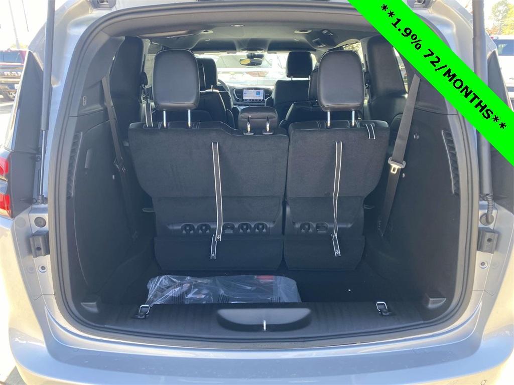 new 2026 Chrysler Pacifica car, priced at $36,935