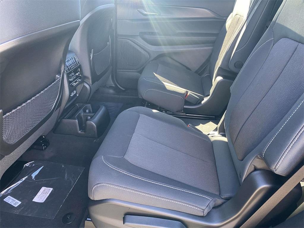 new 2025 Jeep Grand Cherokee L car, priced at $30,495