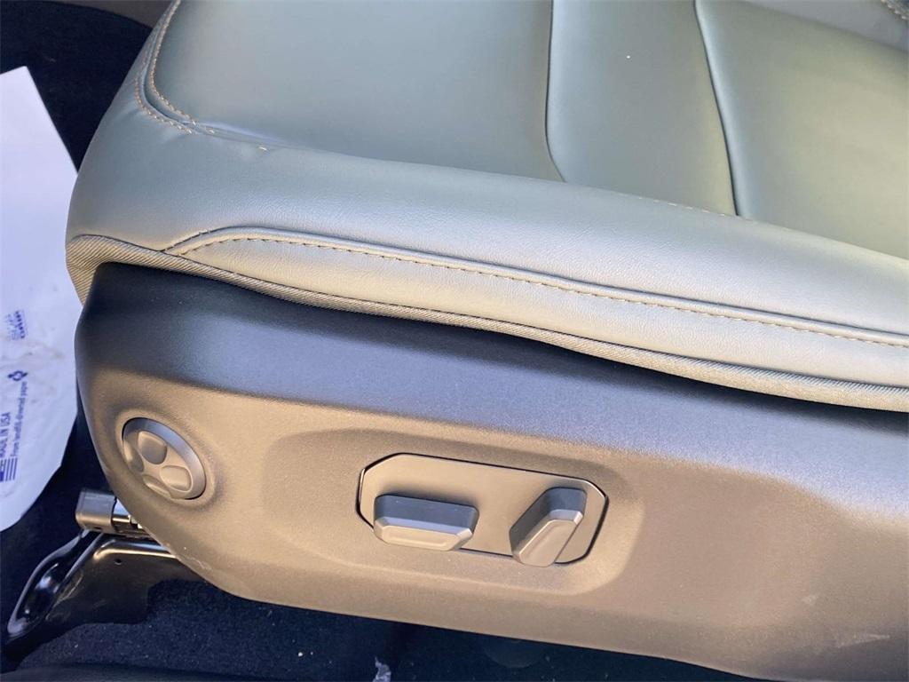 new 2026 Jeep Gladiator car, priced at $55,999