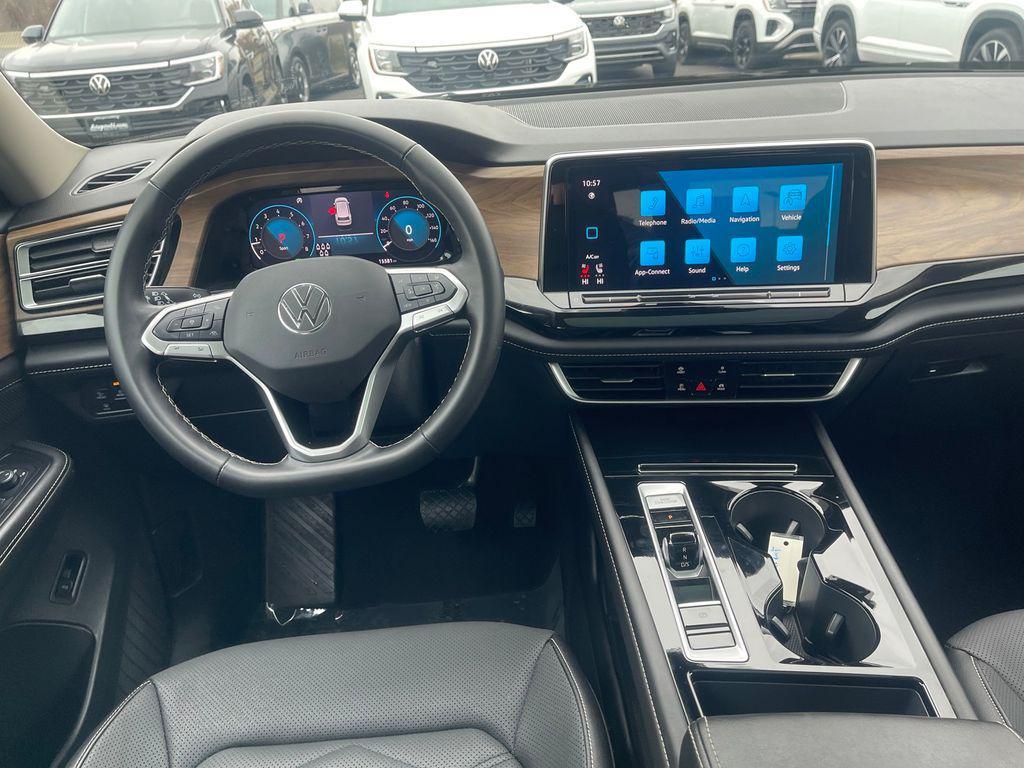 used 2025 Volkswagen Atlas car, priced at $35,991