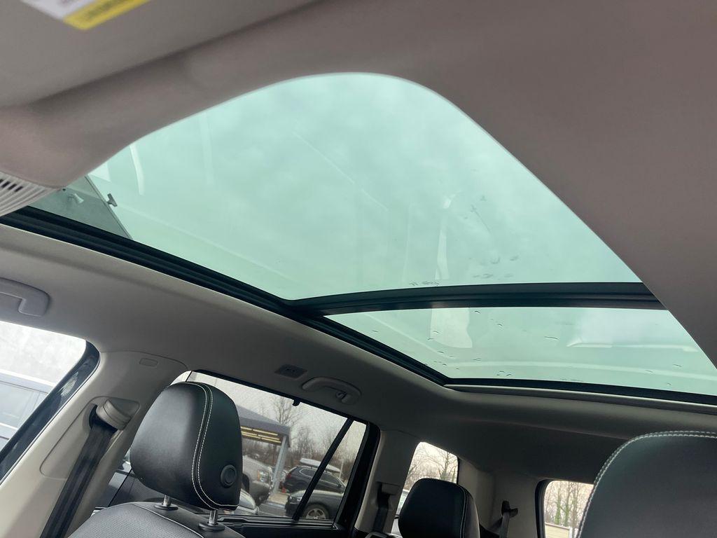 used 2025 Volkswagen Atlas car, priced at $35,991