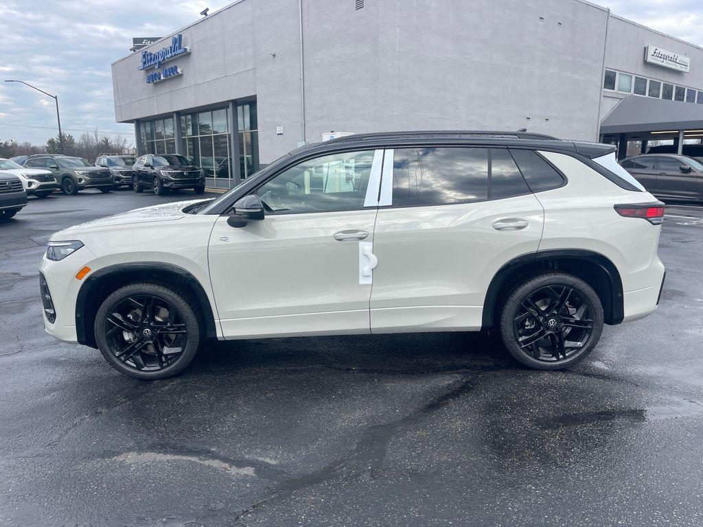 new 2026 Volkswagen Tiguan car, priced at $39,318