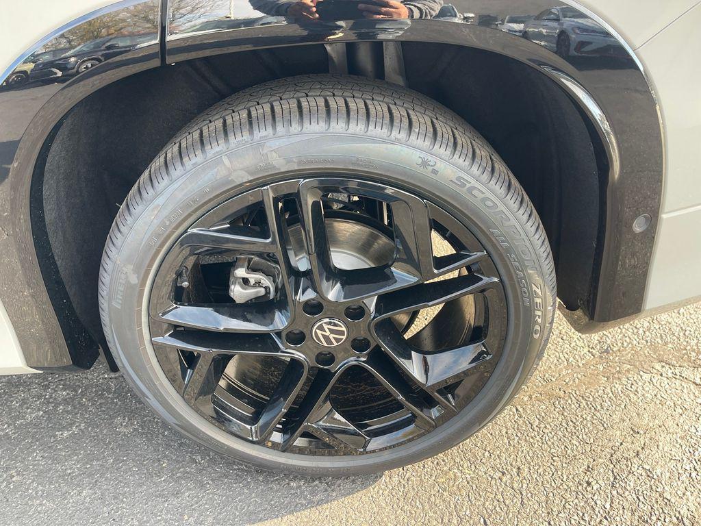 new 2026 Volkswagen Tiguan car, priced at $37,867